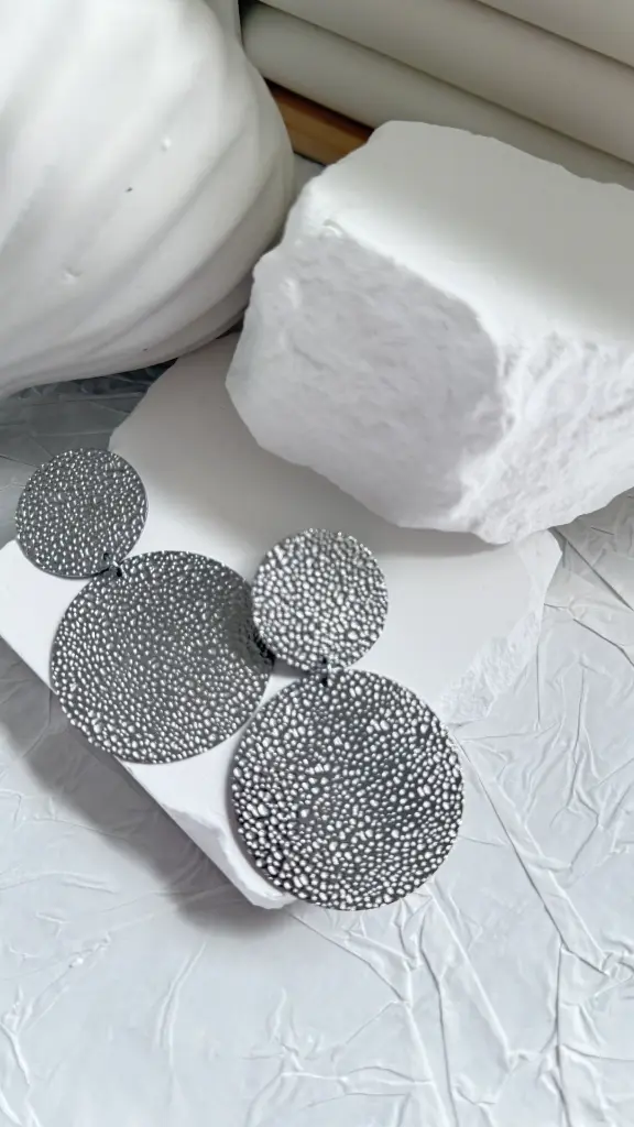 boucles martelées double ronds-3.webp